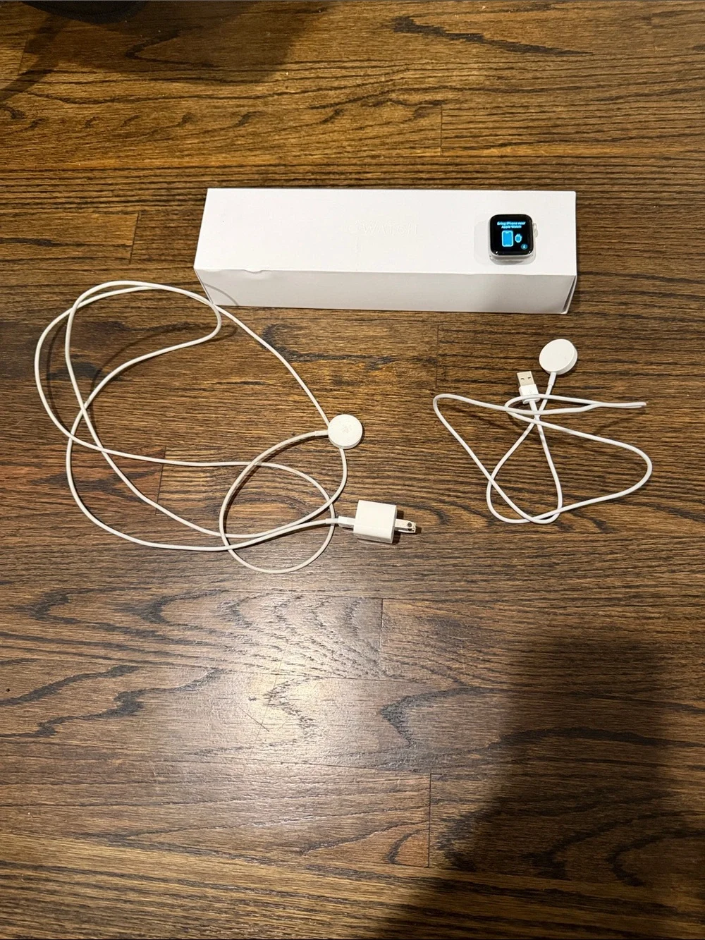 Apple Watch Series 4. 2 Magnetic Charging Cable and USB Adapter – White.